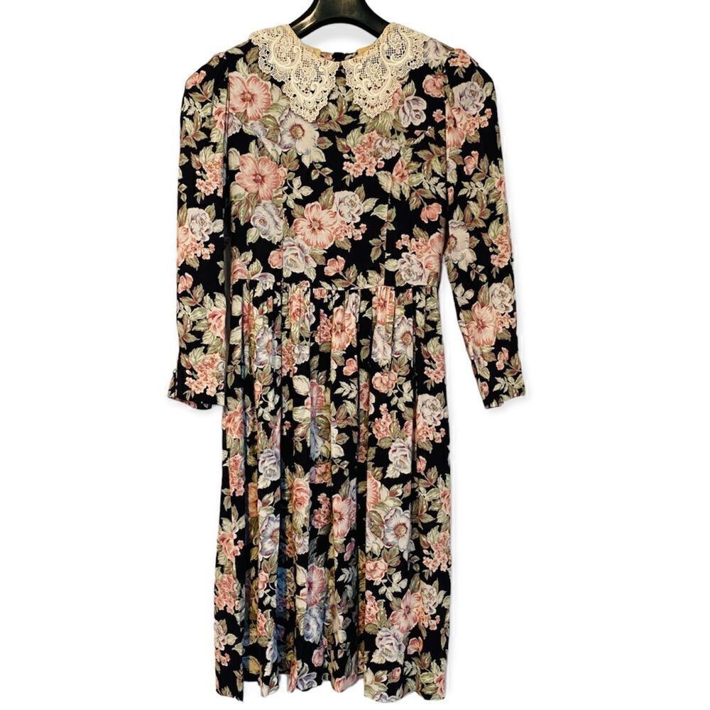 Vintage Petite Lanz Black Floral Lace Collar Dress w/ Pockets Size 6